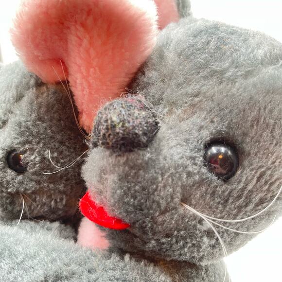 Vintage Musical Gray Momma Mouse Holding Baby Wind Up Lullabye Korea Plush - Picture 9 of 12